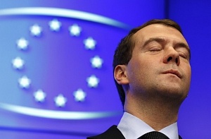 Высшая школа экономики подготовила для Медведева два сценария развития экономики